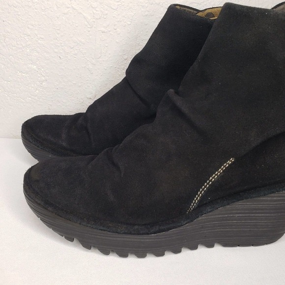 Fly London Boots Yama Wedge Ankle Bootie Black Suede Lace Up Size 38 EU 8 US - Picture 7 of 13